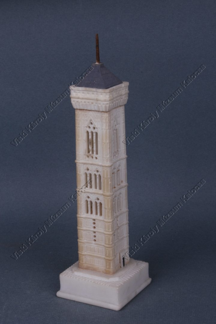 firenzei torony maketje (Viski Károly Múzeum Kalocsa RR-F)