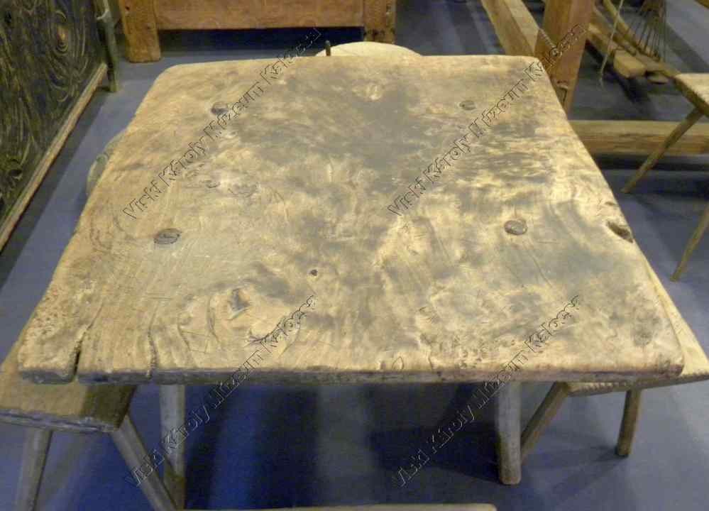 Asztalszék (Viski Károly Múzeum Kalocsa RR-F)