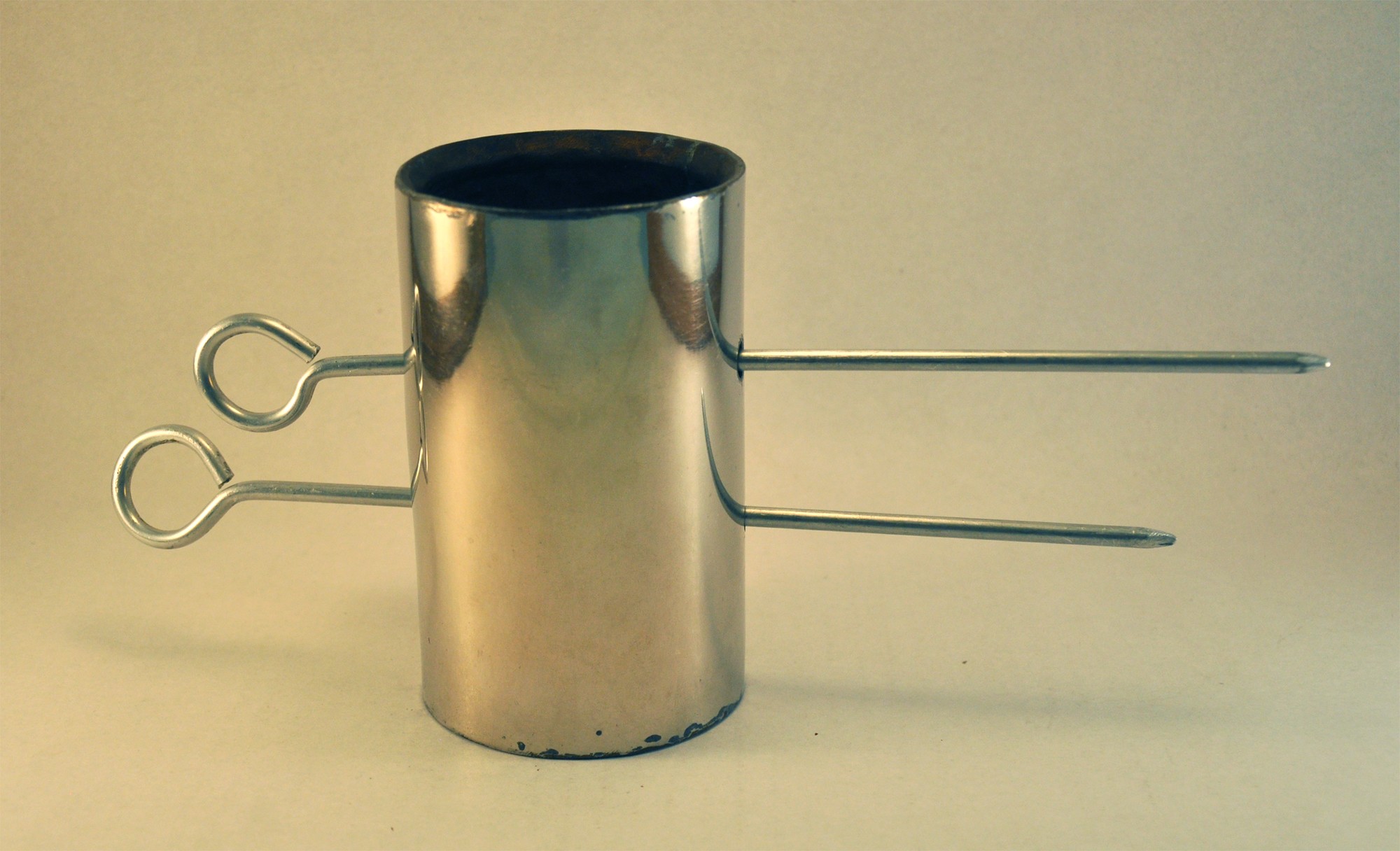 Léggömbátszúrás kelléke (Kecskeméti Katona József Múzeum CC BY-NC-SA)