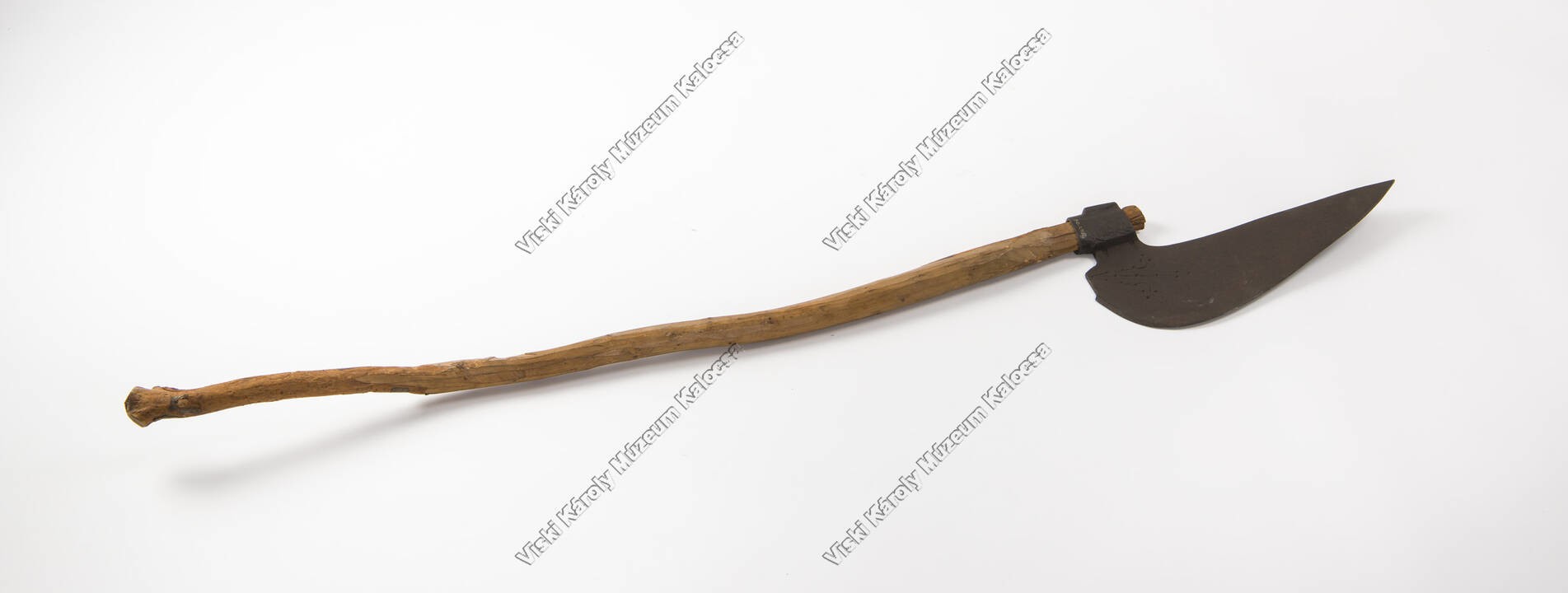 Ekevas fegyver (Viski Károly Múzeum Kalocsa RR-F)