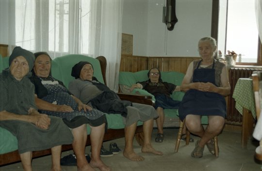 Idős asszonyok (MTA BTK Néprajztudományi Intézet CC BY-NC-SA)