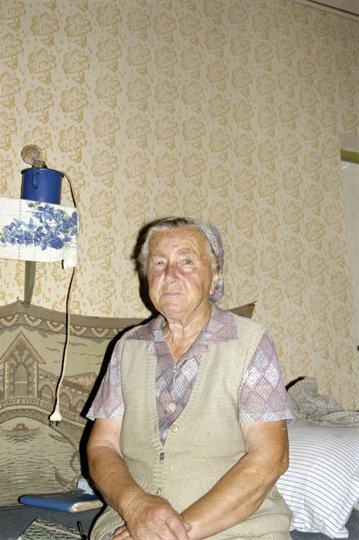 Idős asszony (MTA BTK Néprajztudományi Intézet CC BY-NC-SA)