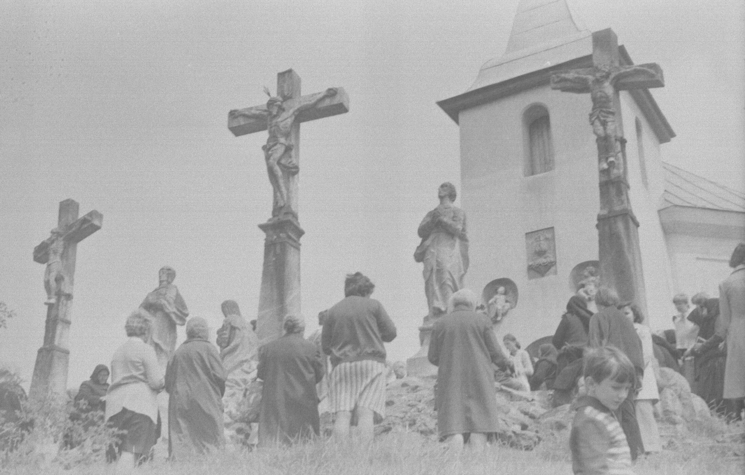 Szentkereszti búcsú a Kálvária dombon (MTA BTK Néprajztudományi Intézet CC BY-NC-SA)