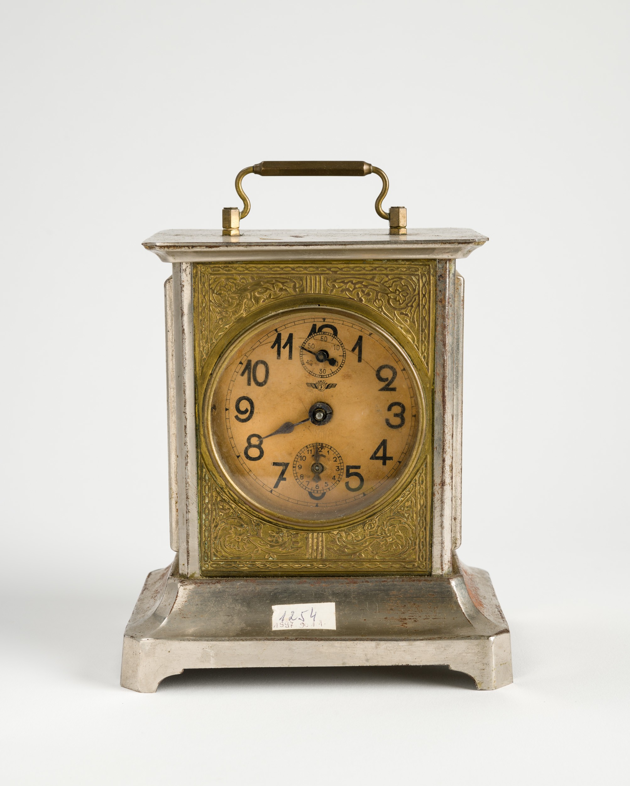 Úti óra (Hegyvidéki Helytörténeti Gyűjtemény CC BY-NC-SA)