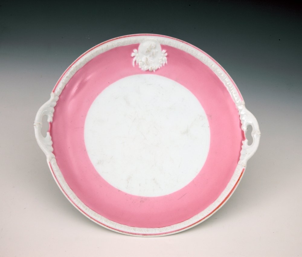 Kétfülű tányér (Budapesti Történeti Múzeum CC BY-NC-SA)