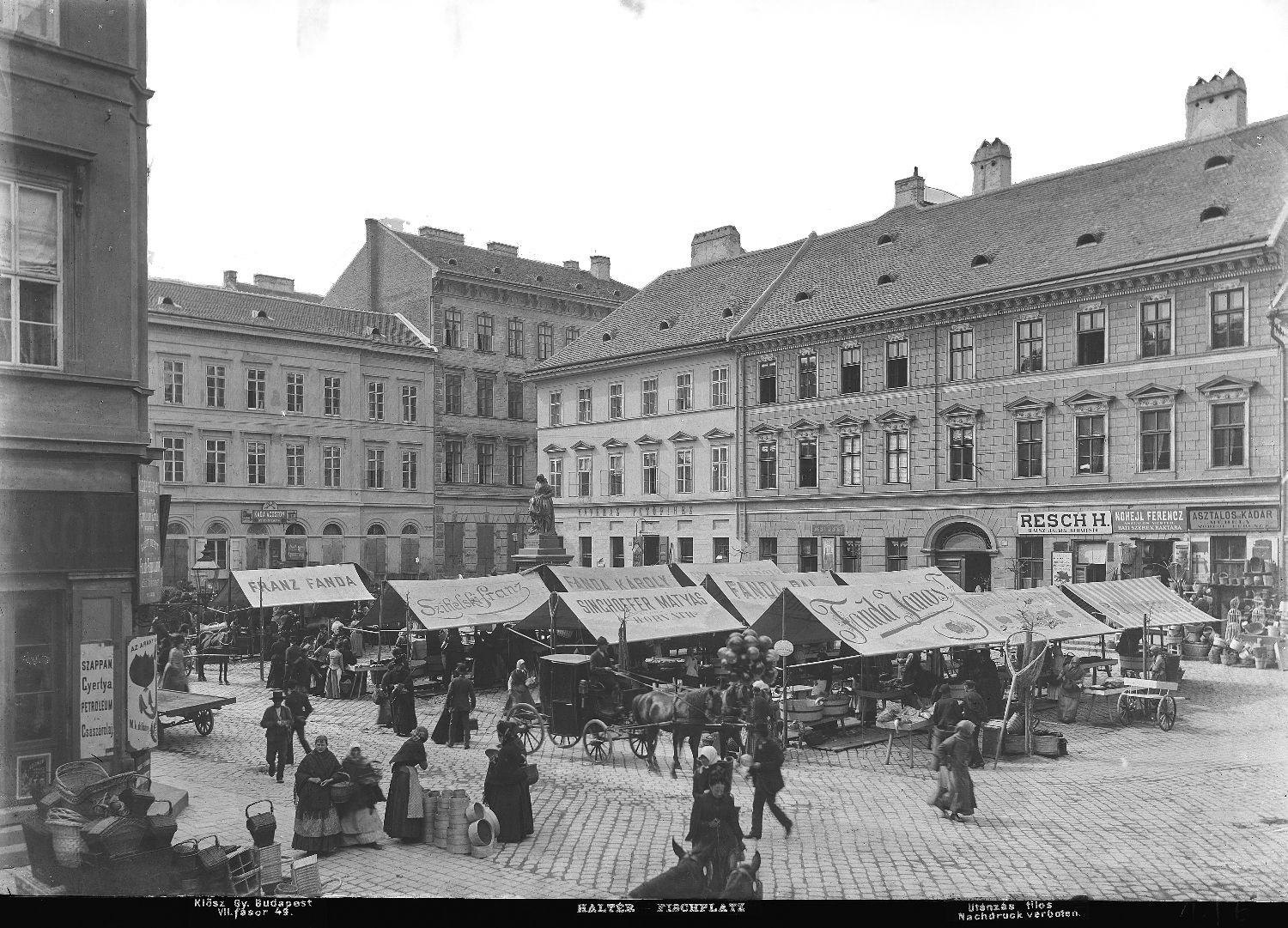 Hal tér, piac, utcakép. Fénykép, eredeti, üveg, negatív. (Budapesti Történeti Múzeum CC BY-NC-SA)