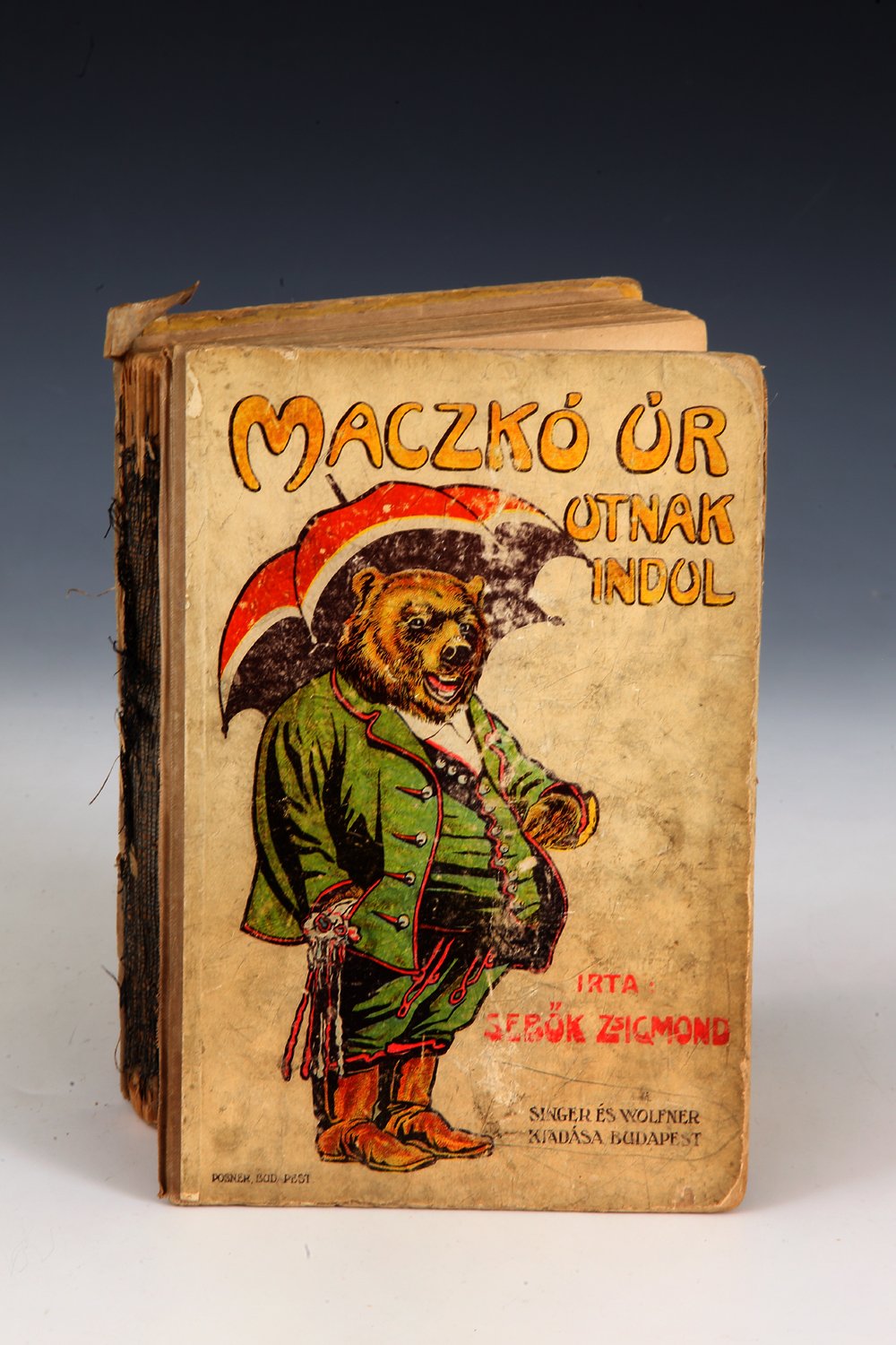 Mackó úr mesekönyv (Budapesti Történeti Múzeum CC BY-NC-SA)