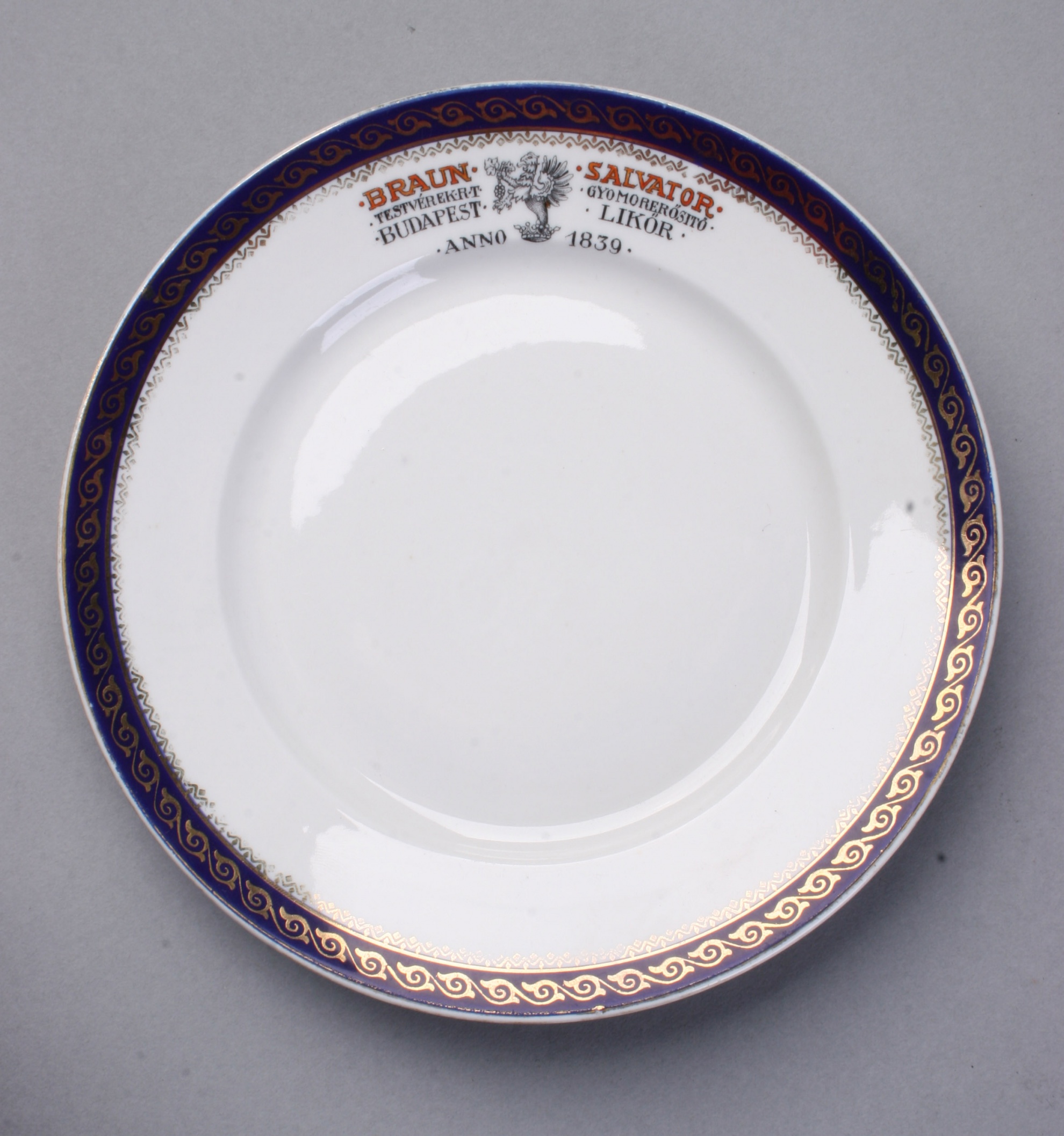 Braun Salvator reklámajándék tányér (Magyar Kereskedelmi és Vendéglátóipari Múzeum CC BY-NC-SA)