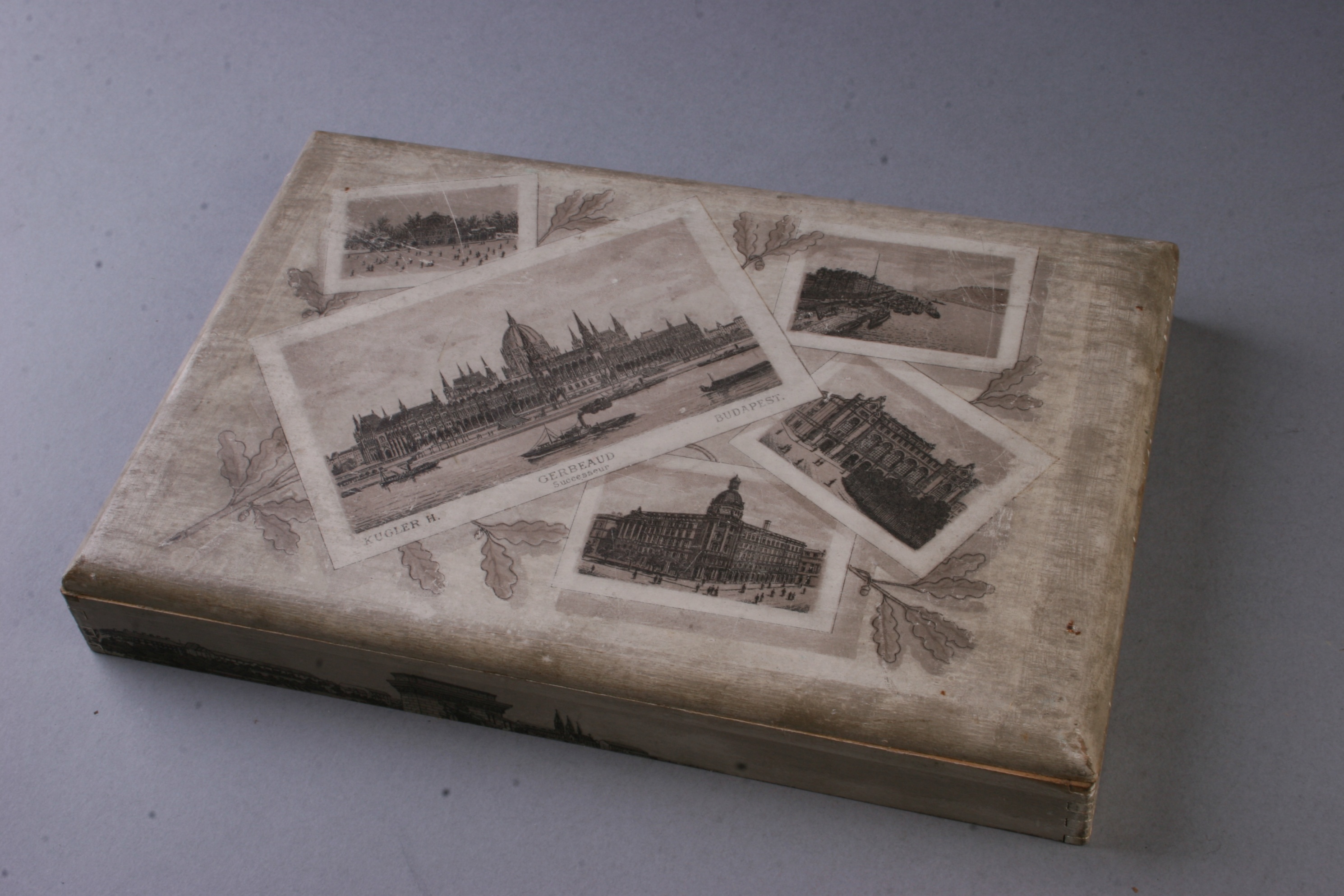 desszertes doboz (Magyar Kereskedelmi és Vendéglátóipari Múzeum CC BY-NC-SA)