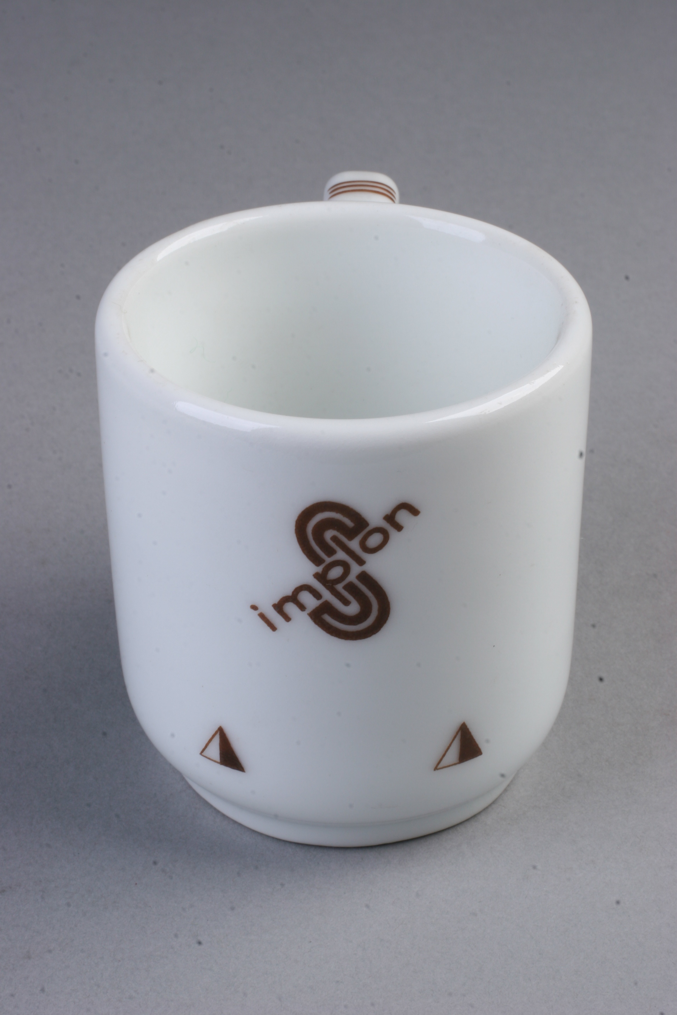 kávés csésze (Magyar Kereskedelmi és Vendéglátóipari Múzeum CC BY-NC-SA)