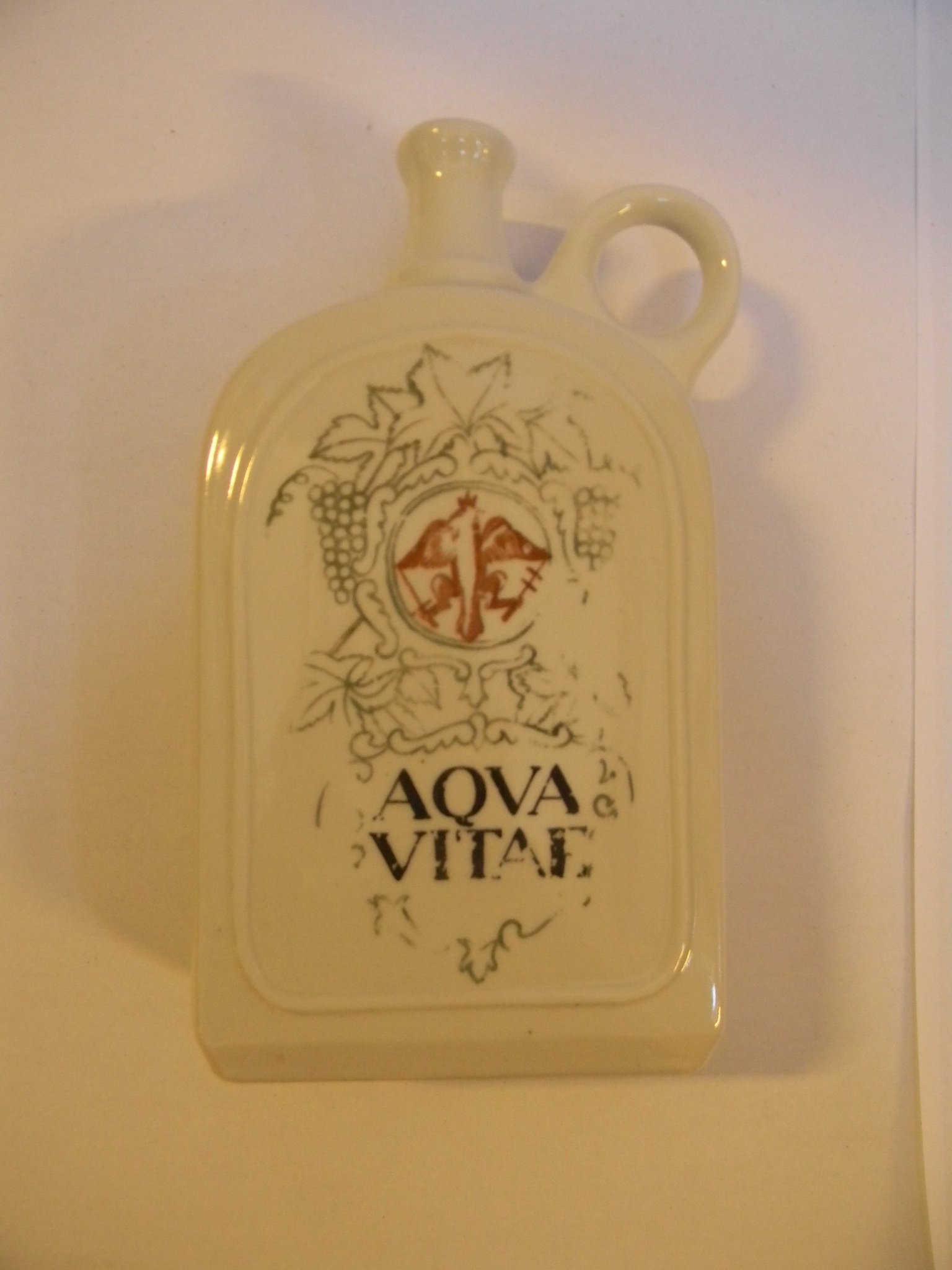 Égetett szeszes (pálinkás) palack (Magyar Kereskedelmi és Vendéglátóipari Múzeum CC BY-NC-SA)