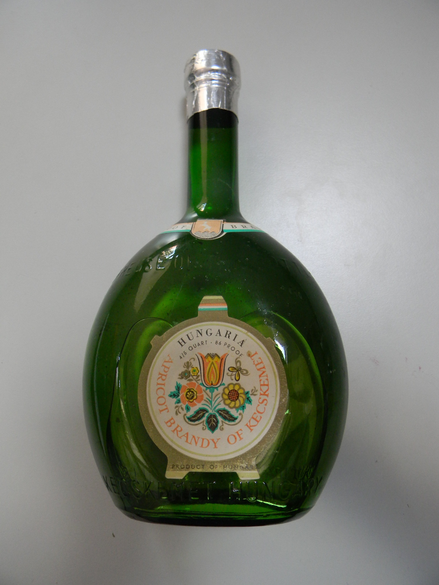 Brandys üveg (Magyar Kereskedelmi és Vendéglátóipari Múzeum CC BY-NC-SA)