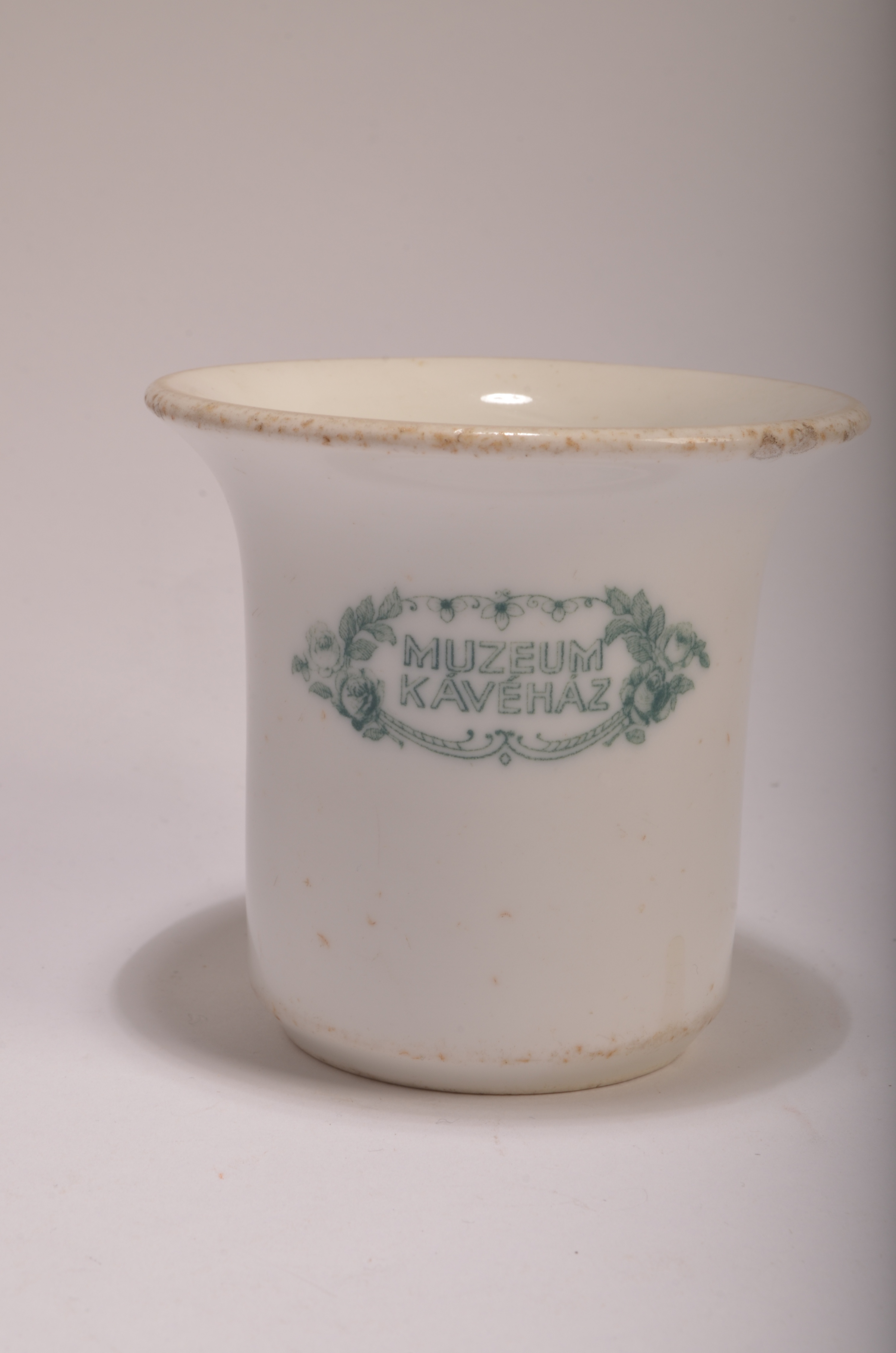 Csokoládés csésze (Magyar Kereskedelmi és Vendéglátóipari Múzeum CC BY-NC-SA)