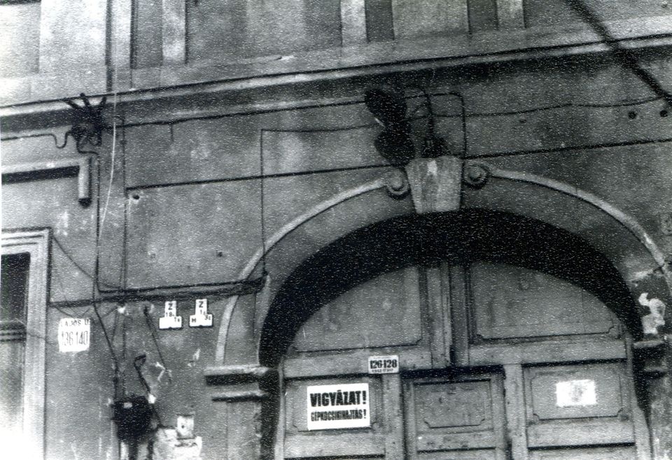 Lakóépület utcafronti homlokzatáról készített felvétel (Óbudai Múzeum CC BY-NC-SA)