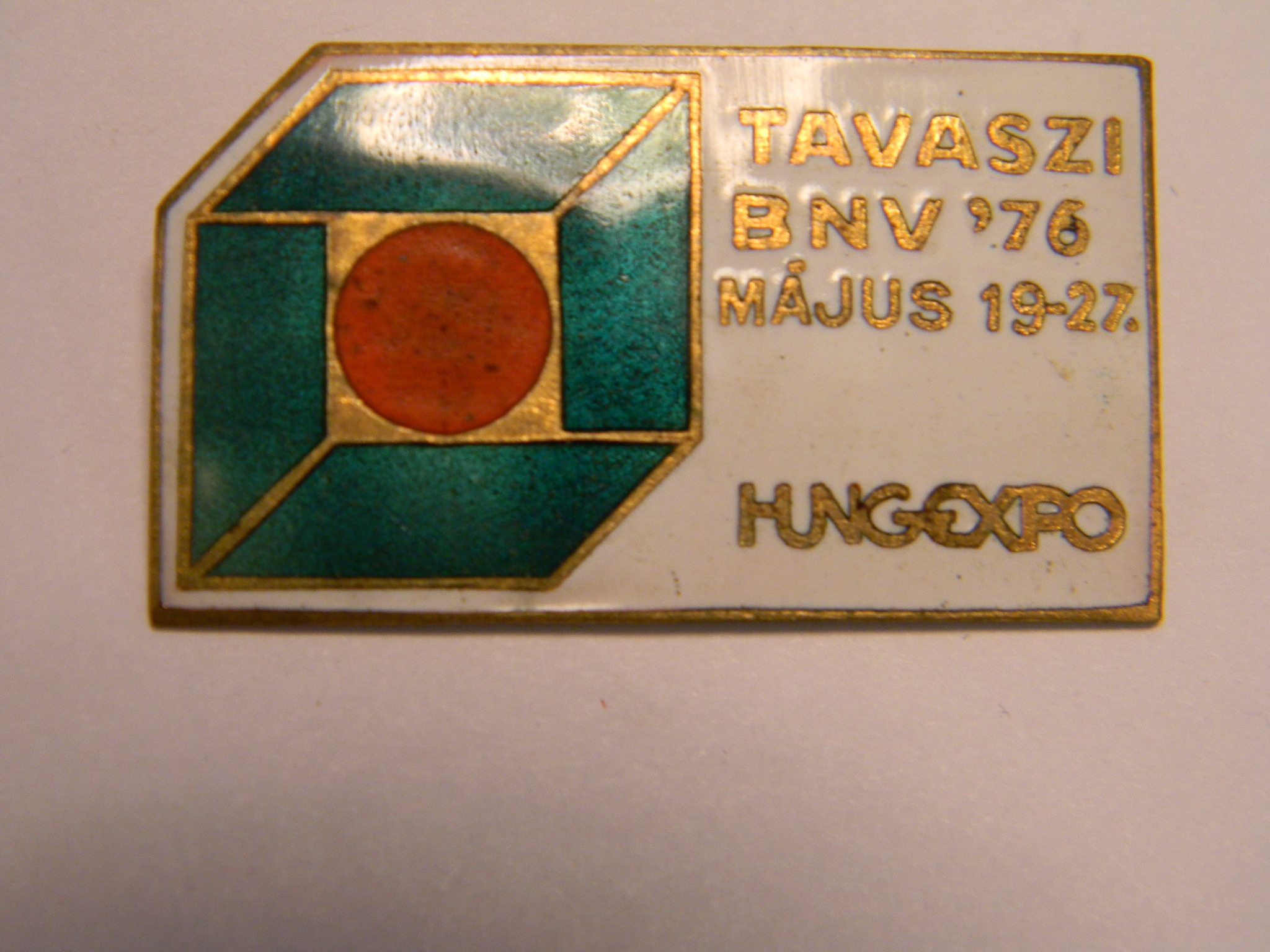 Kitűző, jelvény - BNV-HUNGEXPO, 1976 (Magyar Kereskedelmi és Vendéglátóipari Múzeum CC BY-NC-SA)