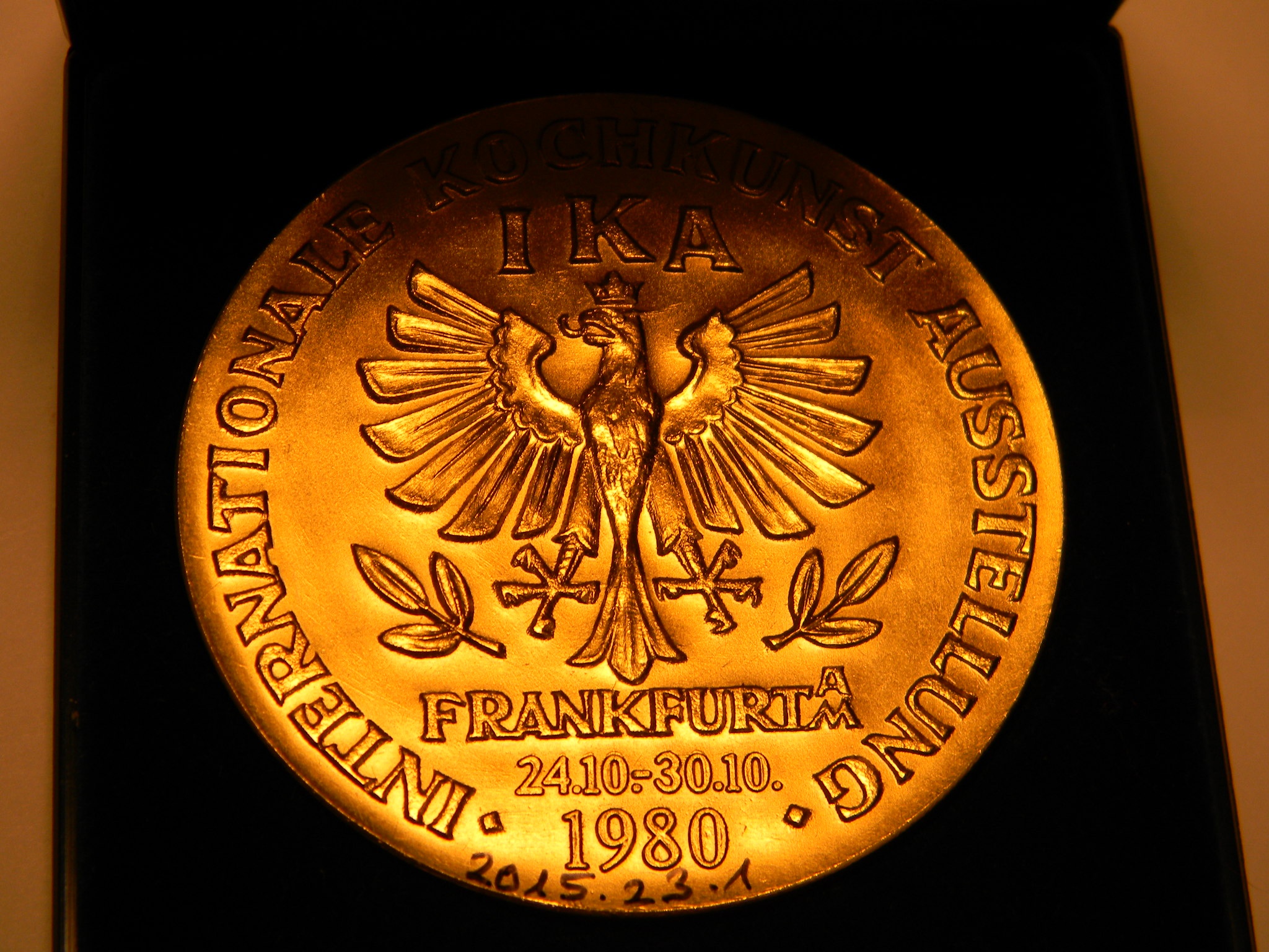 Emlék-, jutalomérem - IKA, Frankfurt am Main, 1980 (Magyar Kereskedelmi és Vendéglátóipari Múzeum CC BY-NC-SA)