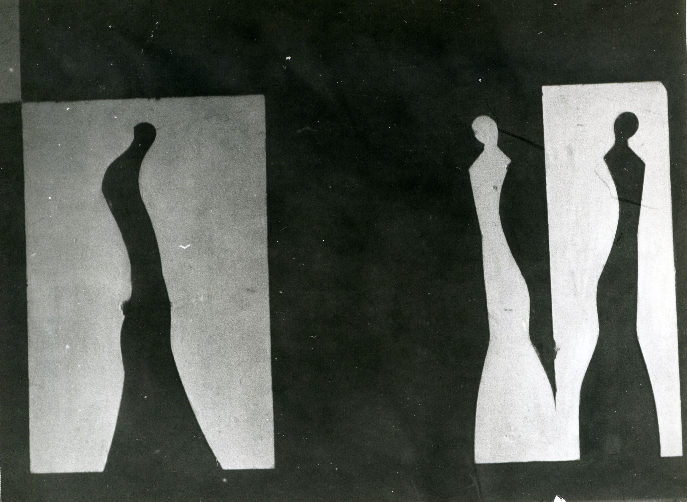 Negatívban és pozitívban megjelenő stilizált női alakok (Óbudai Múzeum CC BY-NC-SA)