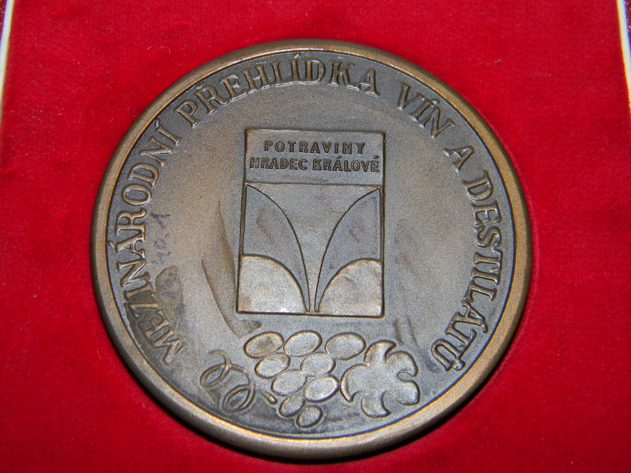 Nemzetközi Borverseny Pardubice emlékérme, 1969 (Magyar Kereskedelmi és Vendéglátóipari Múzeum CC BY-NC-SA)