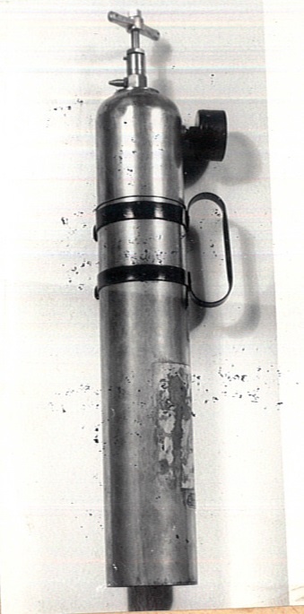 ELEKTROPAX 4 kg-os gázzal oltó (Katasztrófavédelem Központi Múzeuma CC BY-NC-SA)