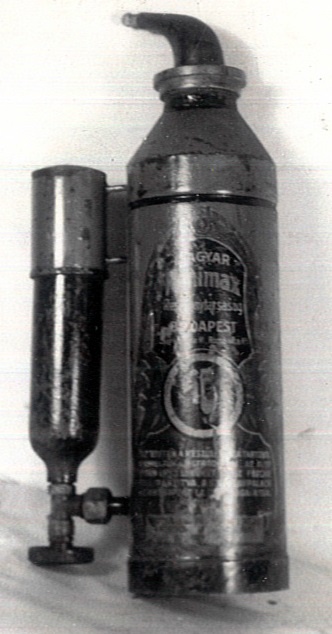 MINIMAX porral oltó (Katasztrófavédelem Központi Múzeuma CC BY-NC-SA)
