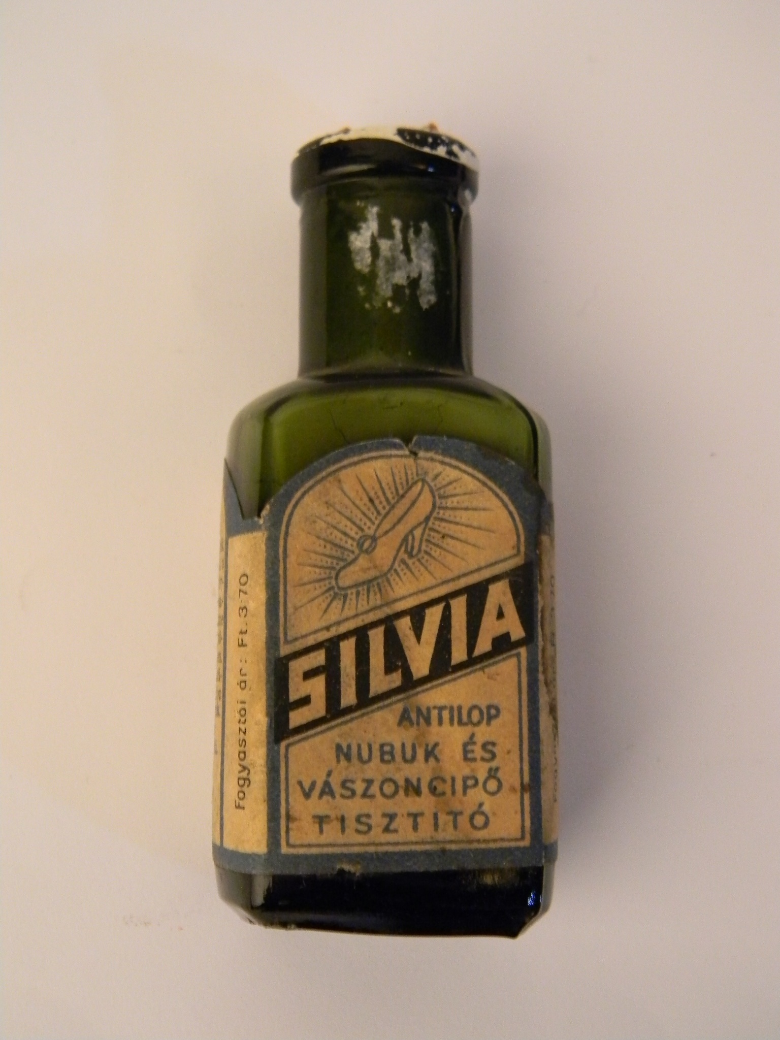 Cipőtisztítószeres üveg (Magyar Kereskedelmi és Vendéglátóipari Múzeum CC BY-NC-SA)