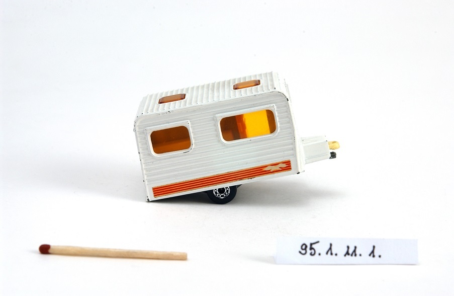 Matchbox: lakókocsi (Óbudai Múzeum CC BY-NC-SA)
