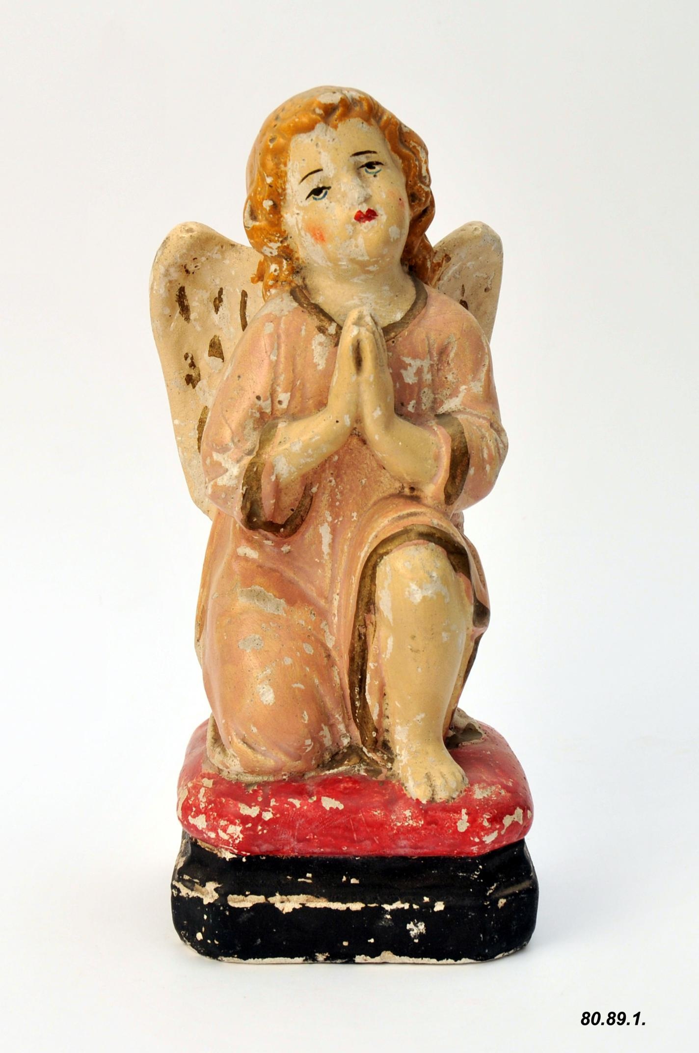 Térdeplő angyal szobra (Óbudai Múzeum CC BY-NC-SA)