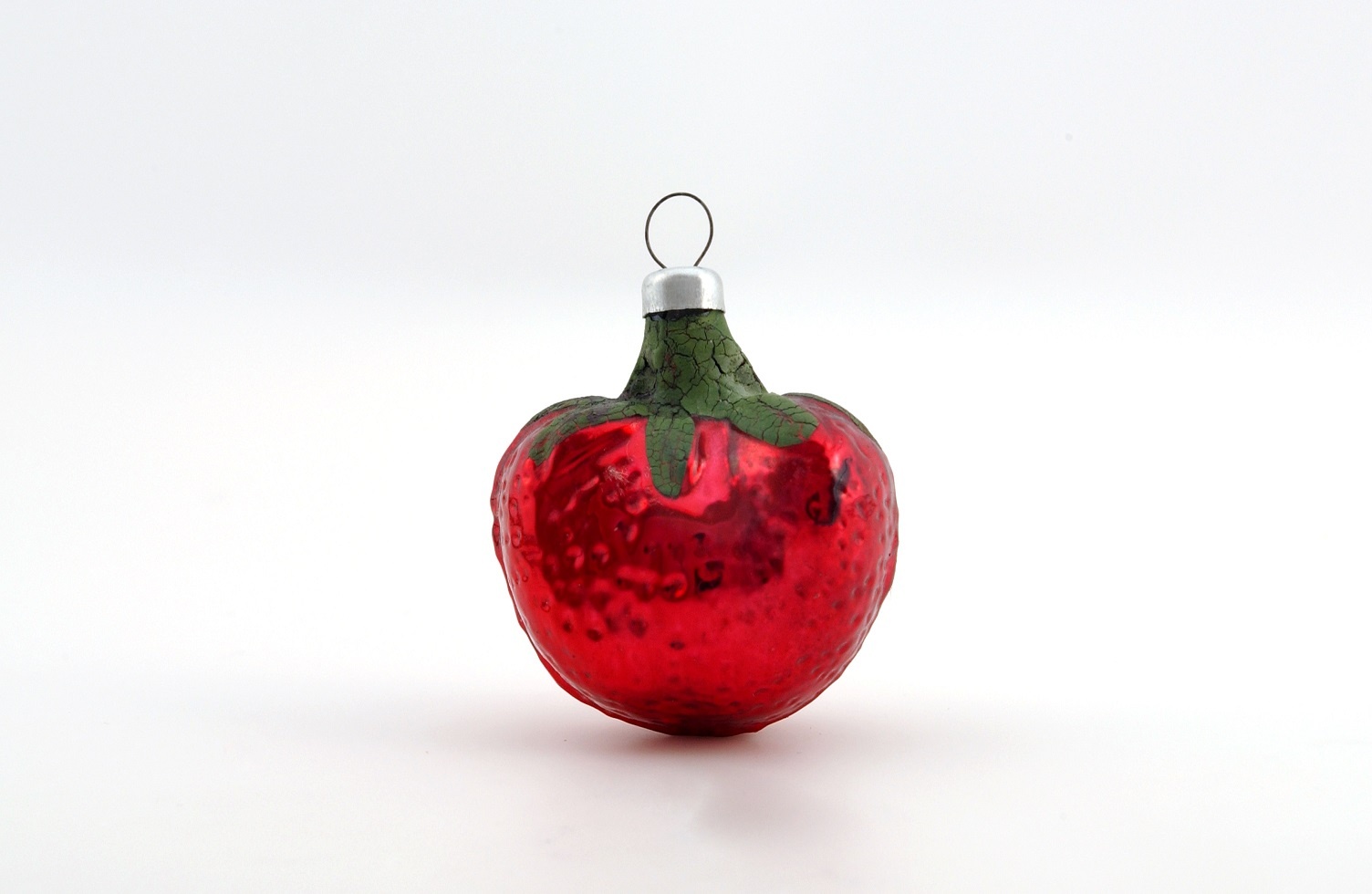 Karácsonyfadísz, eper (Óbudai Múzeum CC BY-NC-SA)