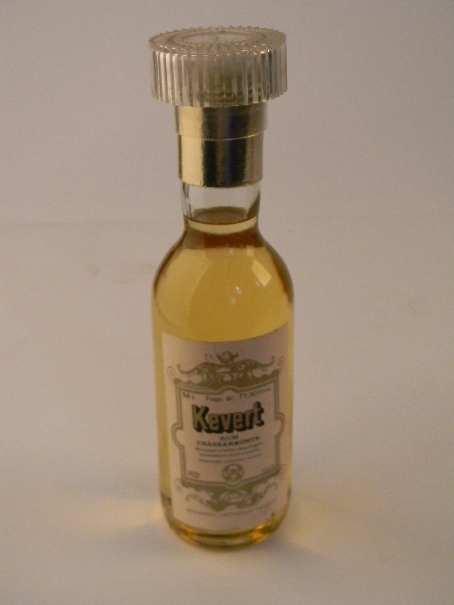Pálinkás üveg (Magyar Kereskedelmi és Vendéglátóipari Múzeum CC BY-NC-SA)