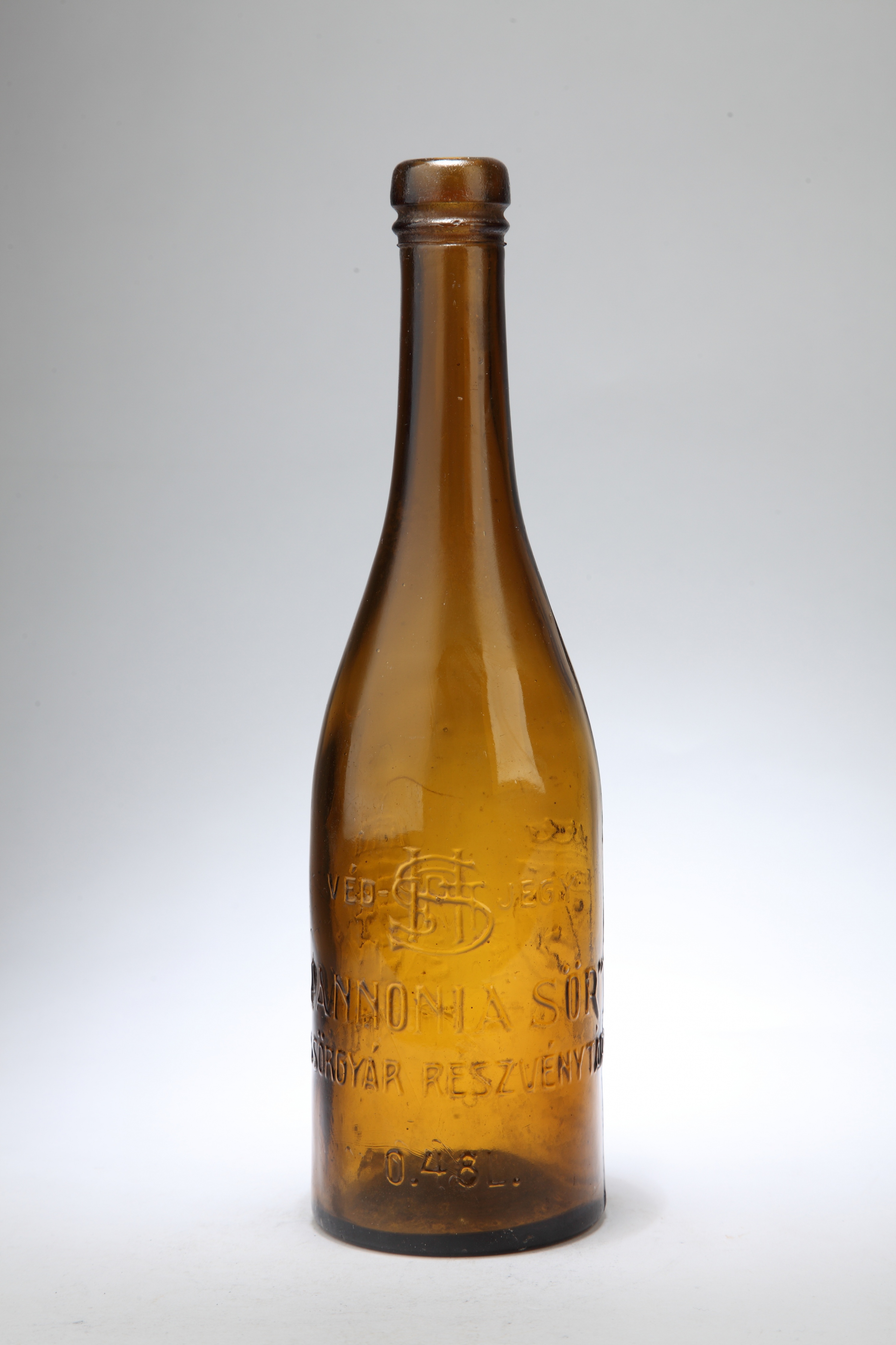 Pannónia sör üvege (Magyar Kereskedelmi és Vendéglátóipari Múzeum CC BY-NC-SA)