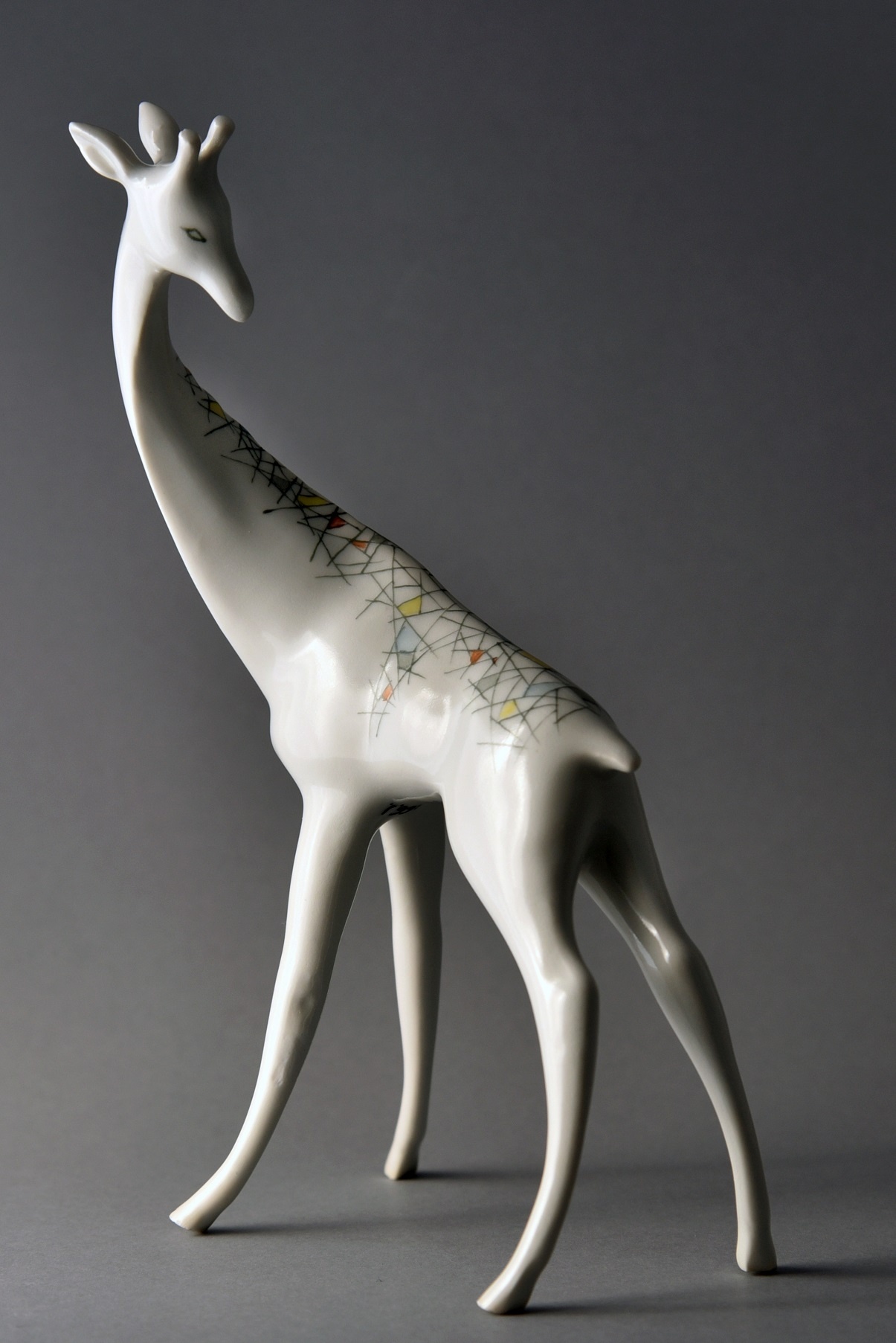 Porcelán zsiráf, Aquincum Porcelángyár (Óbudai Múzeum CC BY-NC-SA)
