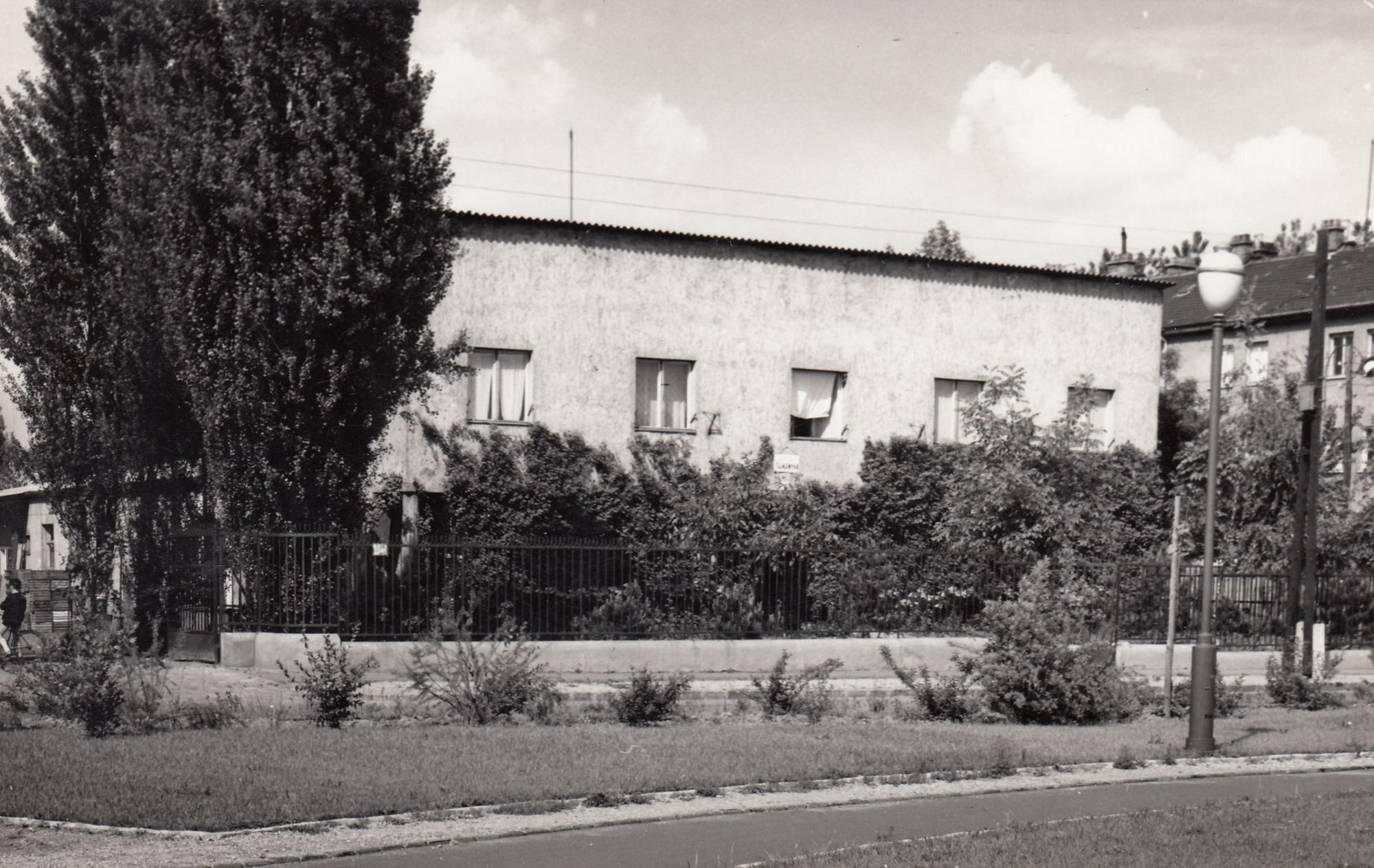 Thälmann (Fiastyúk) utcai ház (Angyalföldi Helytörténeti Gyűjtemény CC BY-NC-SA)