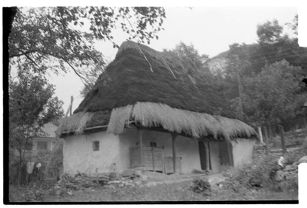 Öreg kalotaszegi ház (MTA BTK Néprajztudományi Intézet CC BY-NC-SA)