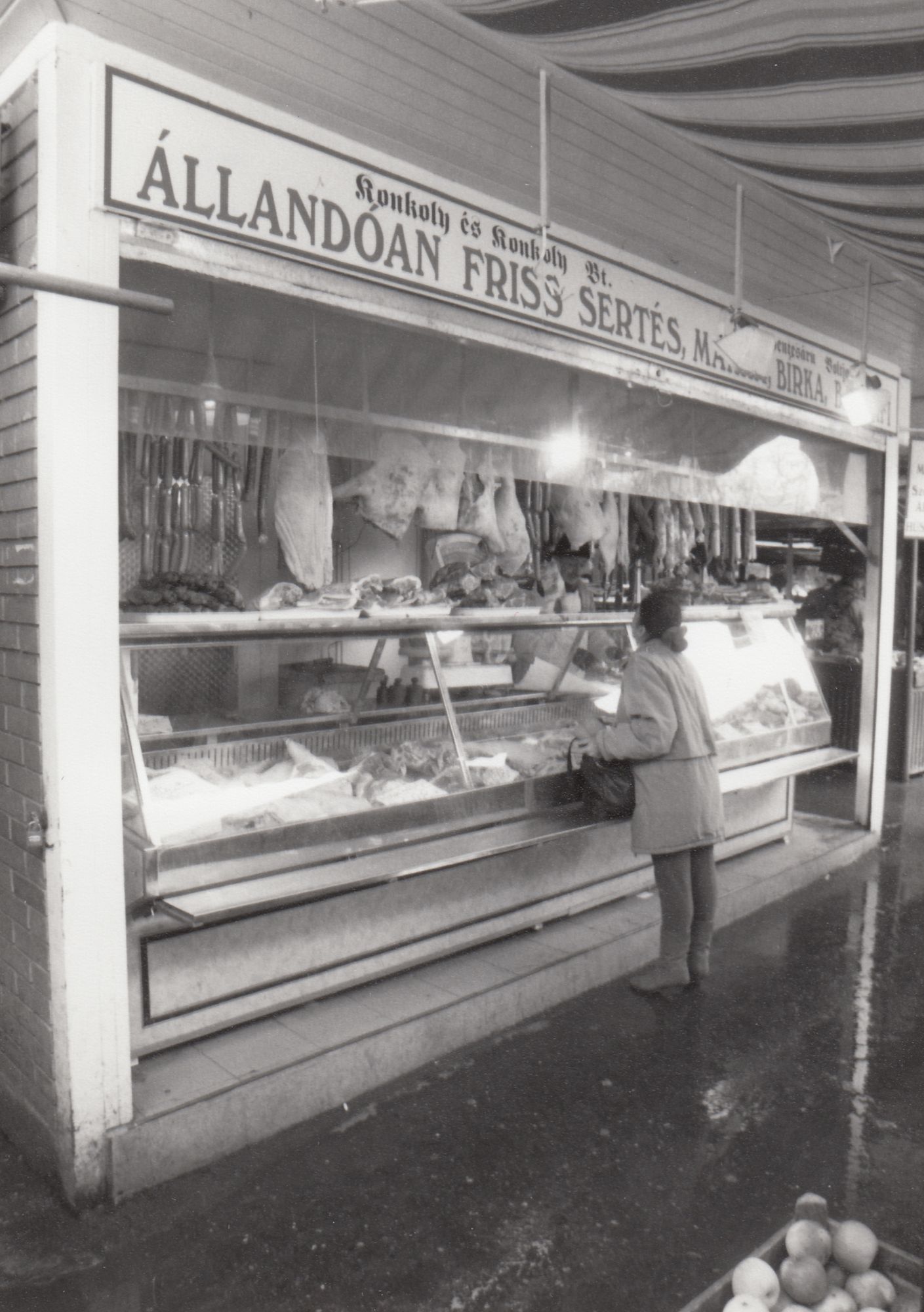 Lehel piac a bezárás előtt (Angyalföldi Helytörténeti Gyűjtemény CC BY-NC-SA)