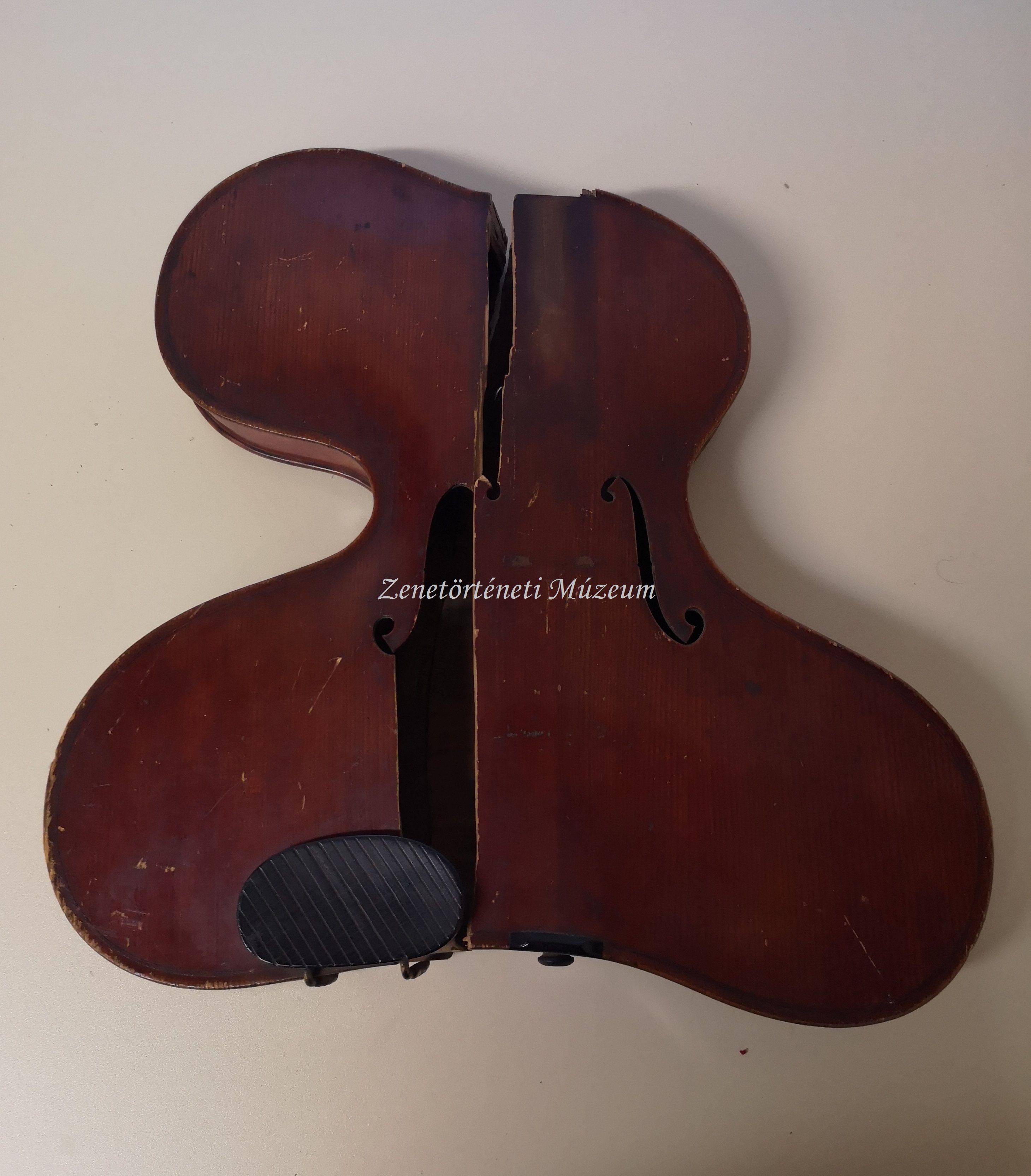 Violino harpa (Zenetörténeti Múzeum CC BY-NC-SA)