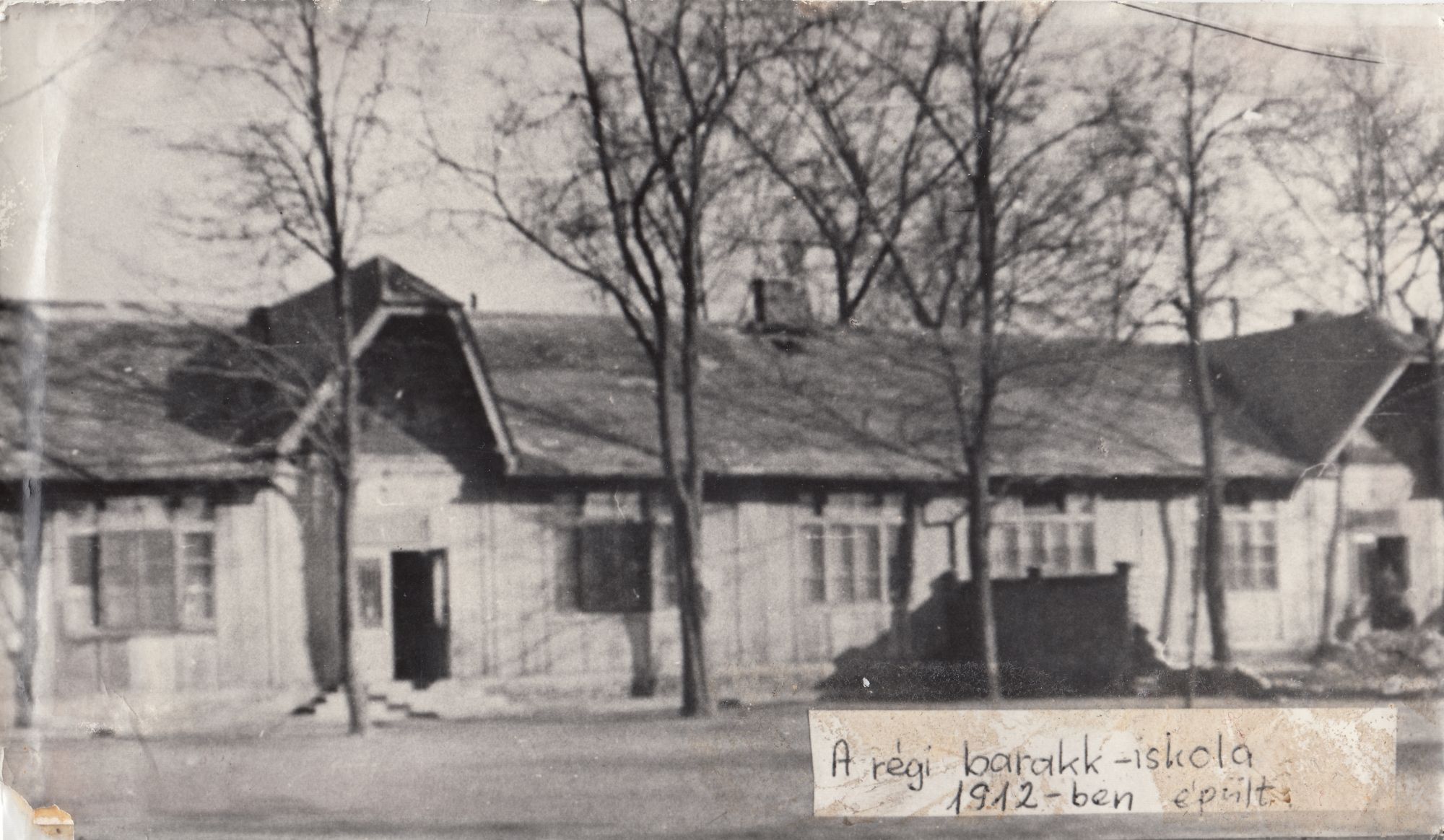 Tomori "barakk-iskola" (Angyalföldi Helytörténeti Gyűjtemény CC BY-NC-SA)