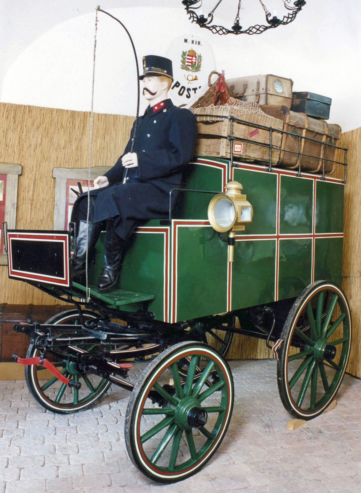 Csomagkézbesítő kariolkocsi (Postamúzeum CC BY-NC-SA)