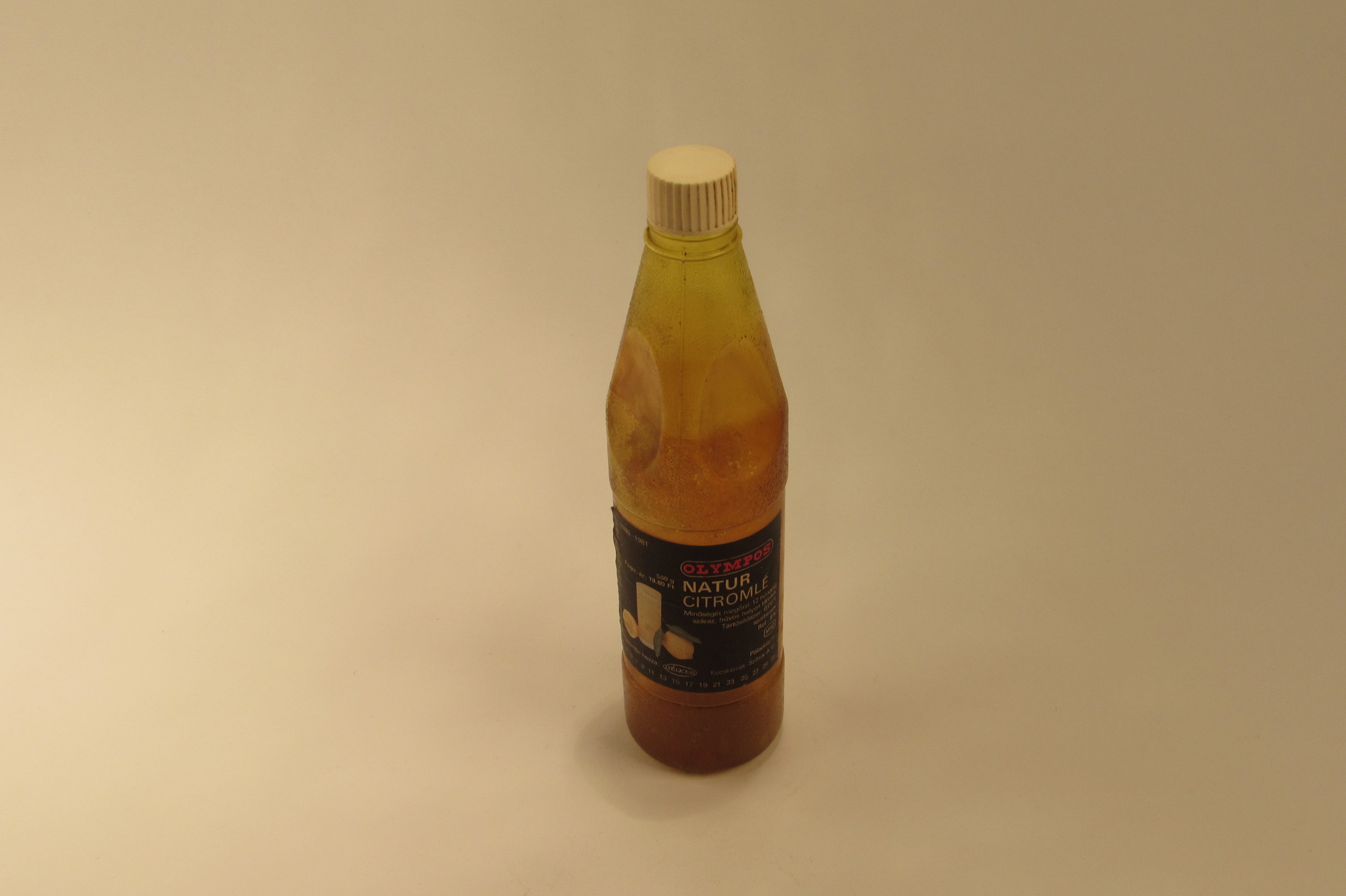 Üdítős (citromlés) műanyag palack (Magyar Kereskedelmi és Vendéglátóipari Múzeum CC BY-NC-SA)