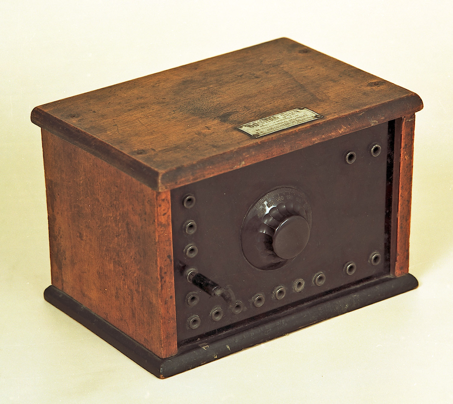 Bodnár Jenő-féle detektoros rádióvevő-készülék "Kisipari 1." (Postamúzeum CC BY-NC-SA)