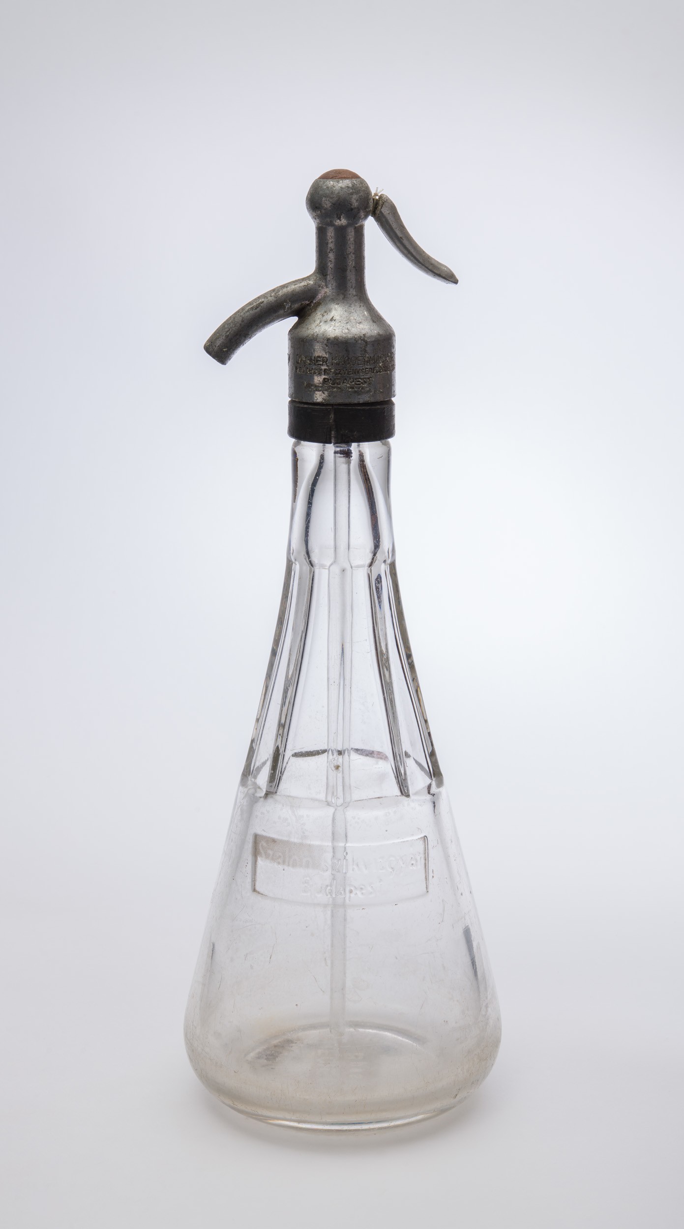 Szódásüveg (Magyar Kereskedelmi és Vendéglátóipari Múzeum CC BY-NC-SA)