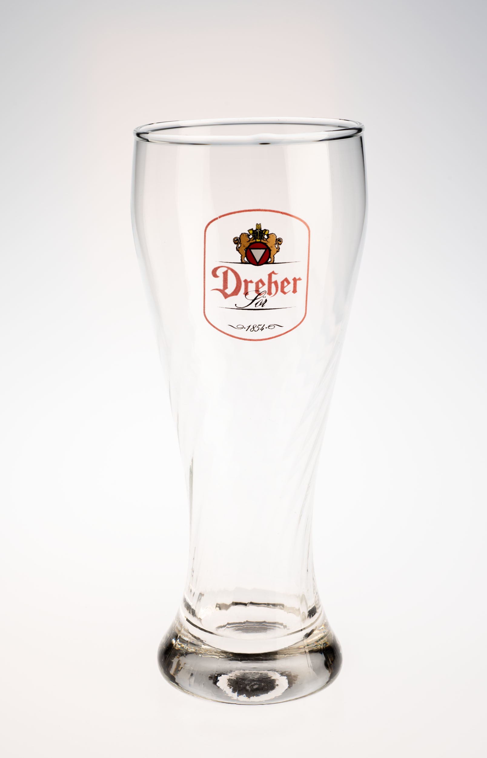 Dreher sör,pajzsos logó,stucni (Söripari Emléktár - Dreher Sörmúzeum CC BY-NC-SA)