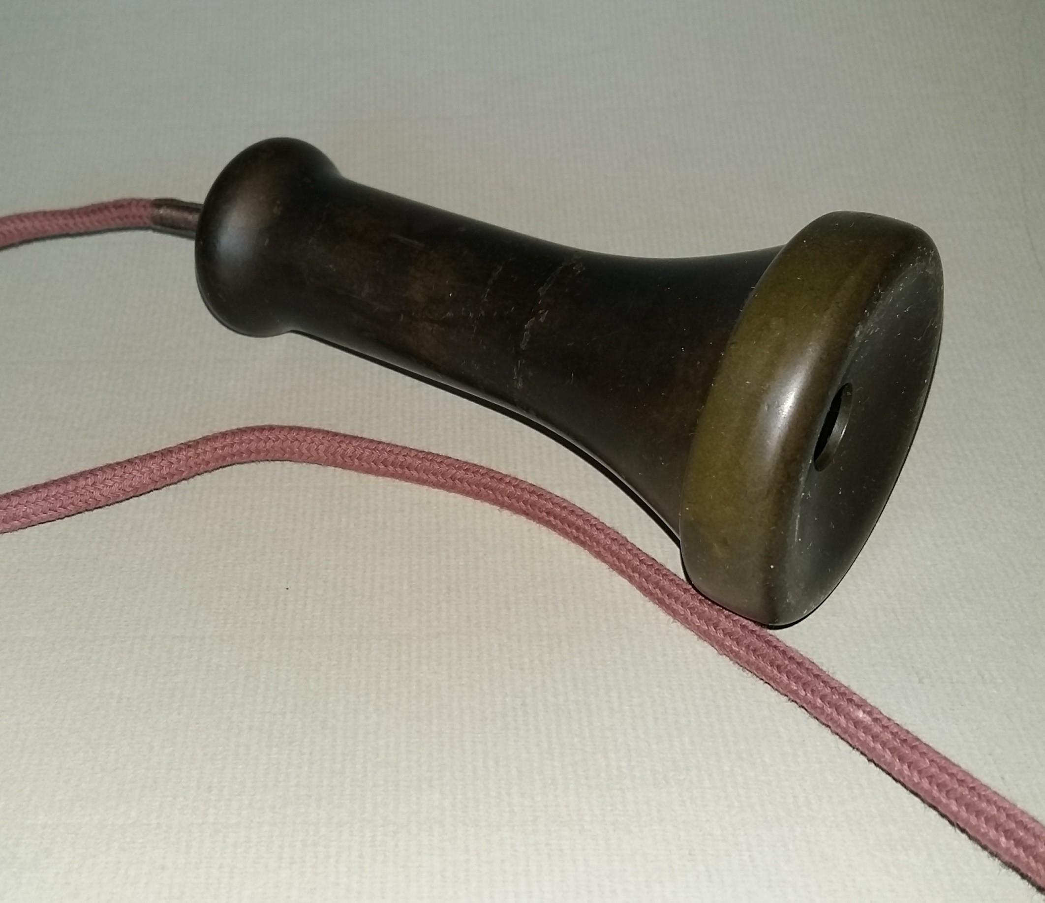 Bell telefon hallgató 2675A tip.(kicsi) (Postamúzeum CC BY-NC-SA)