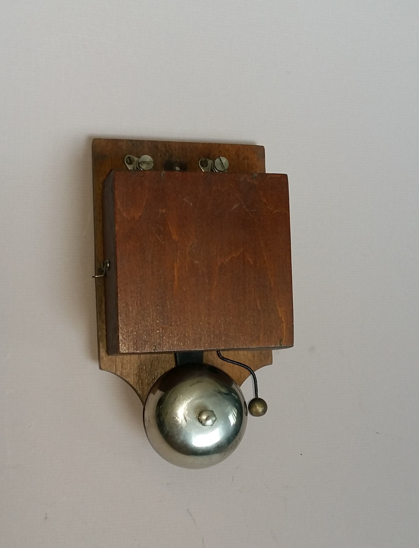 Egyenáramú csengő (Postamúzeum CC BY-NC-SA)