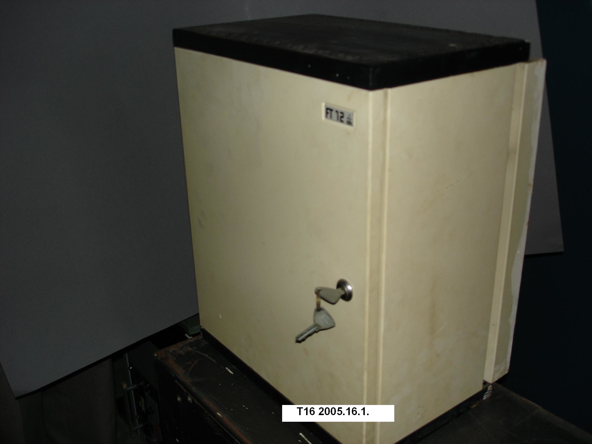 Elektronikus főnök-titkári távbeszélő berendezés, szerényben FT-12 (Postamúzeum CC BY-NC-SA)
