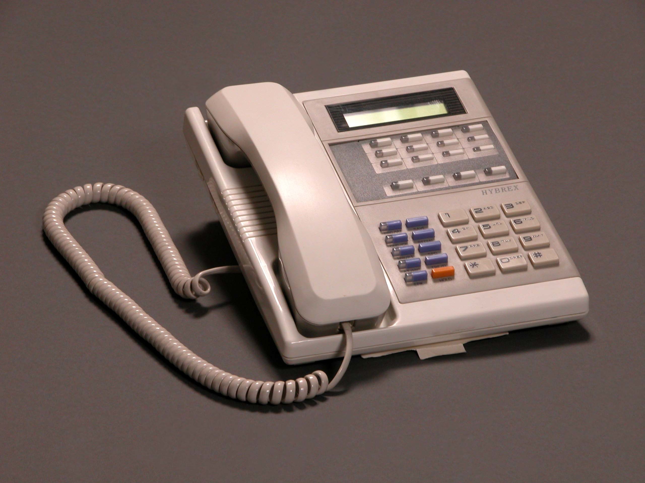 Hybrex nyomógombos telefon (Postamúzeum CC BY-NC-SA)