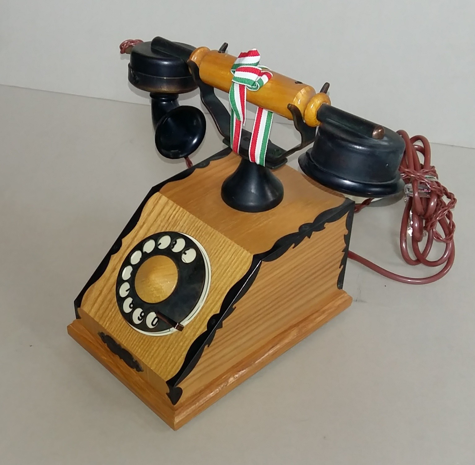 Nosztalgia telefon (Postamúzeum CC BY-NC-SA)