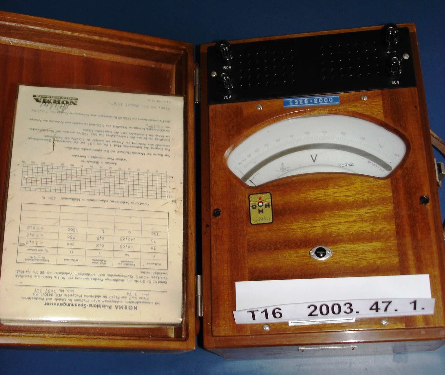 Precíziós feszültségmérő (fadobozos) (Postamúzeum CC BY-NC-SA)