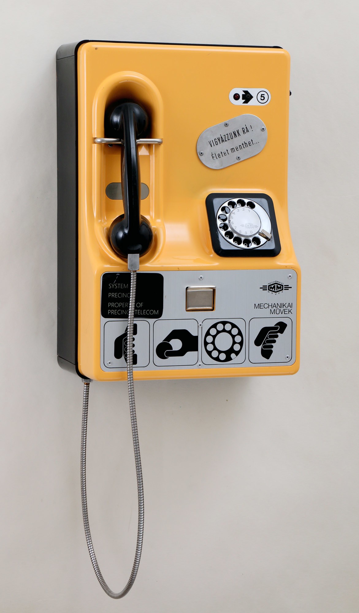TMM 78 típusú elektronikus pénzbeszedő távbeszélő készülék (Postamúzeum CC BY-NC-SA)