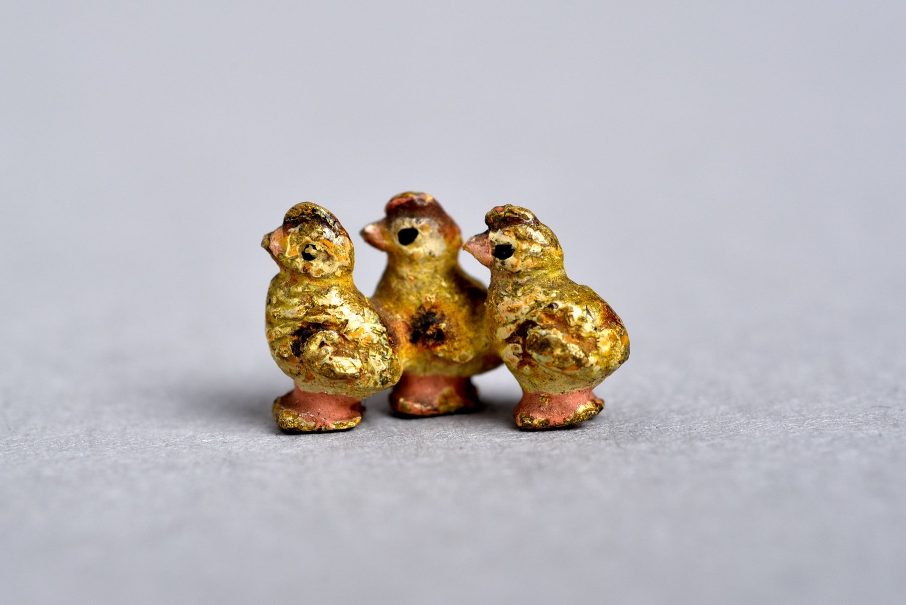 Miniatűr kiscsibék (Óbudai Múzeum CC BY-NC-SA)