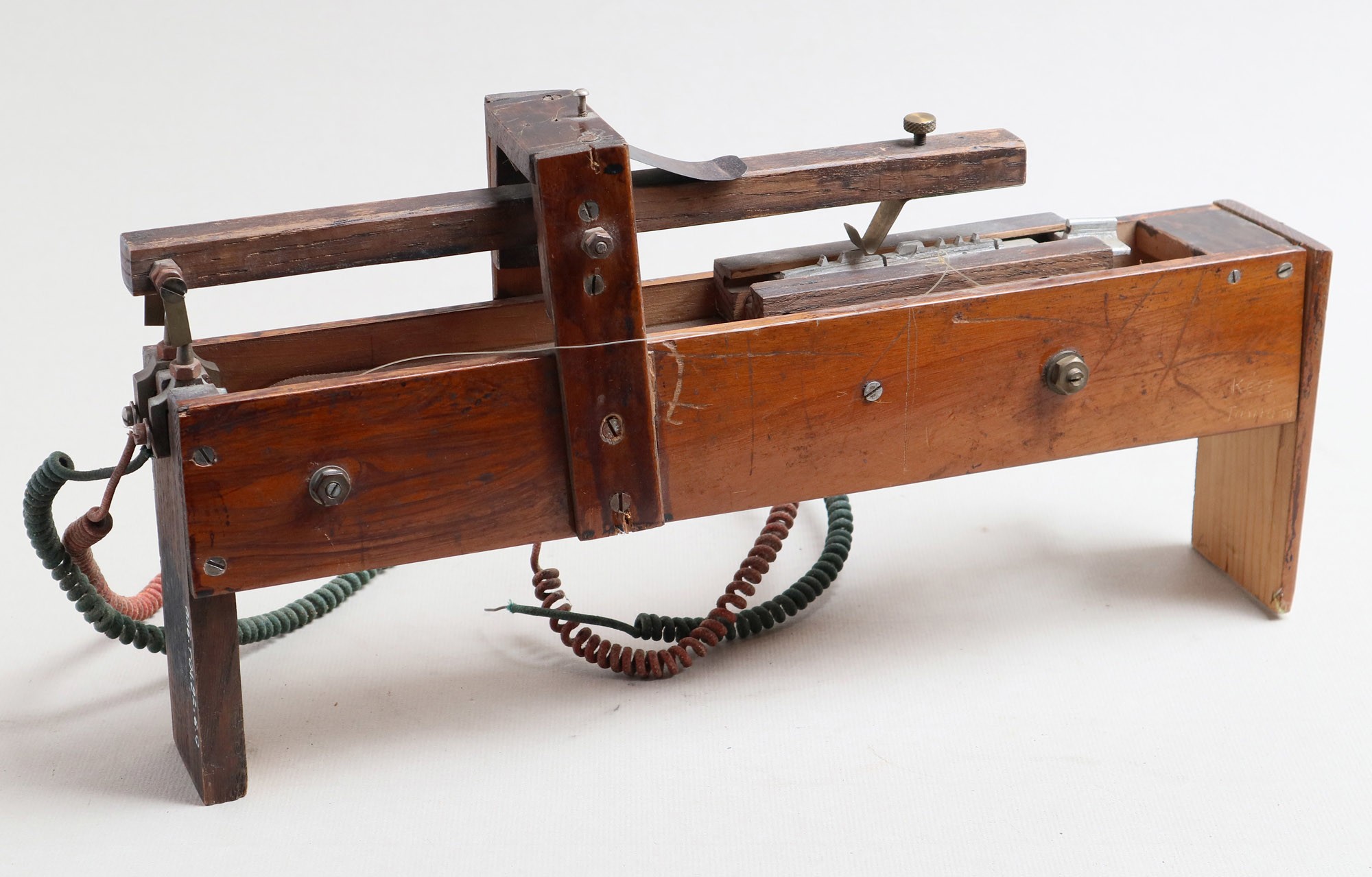 Morse-féle távíró makett (Morse első adókészülék modellje) (Postamúzeum CC BY-NC-SA)
